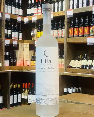Lua de Costeira Orujo de Galicia